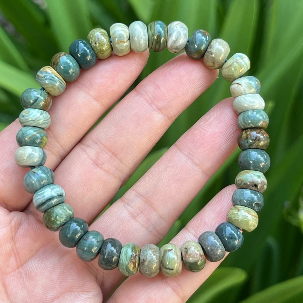 Stretchable‎ green jasper donut bracelet 1468